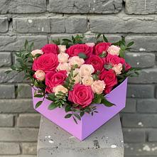 Цветочная композиция из Розы в коробке в Сарапуле