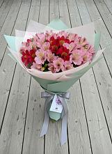 Букет цветов из:  Альстромерии в Сарапуле