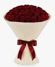 Букет 101 Бордовая роза Блэк Бакарра в Сарапуле