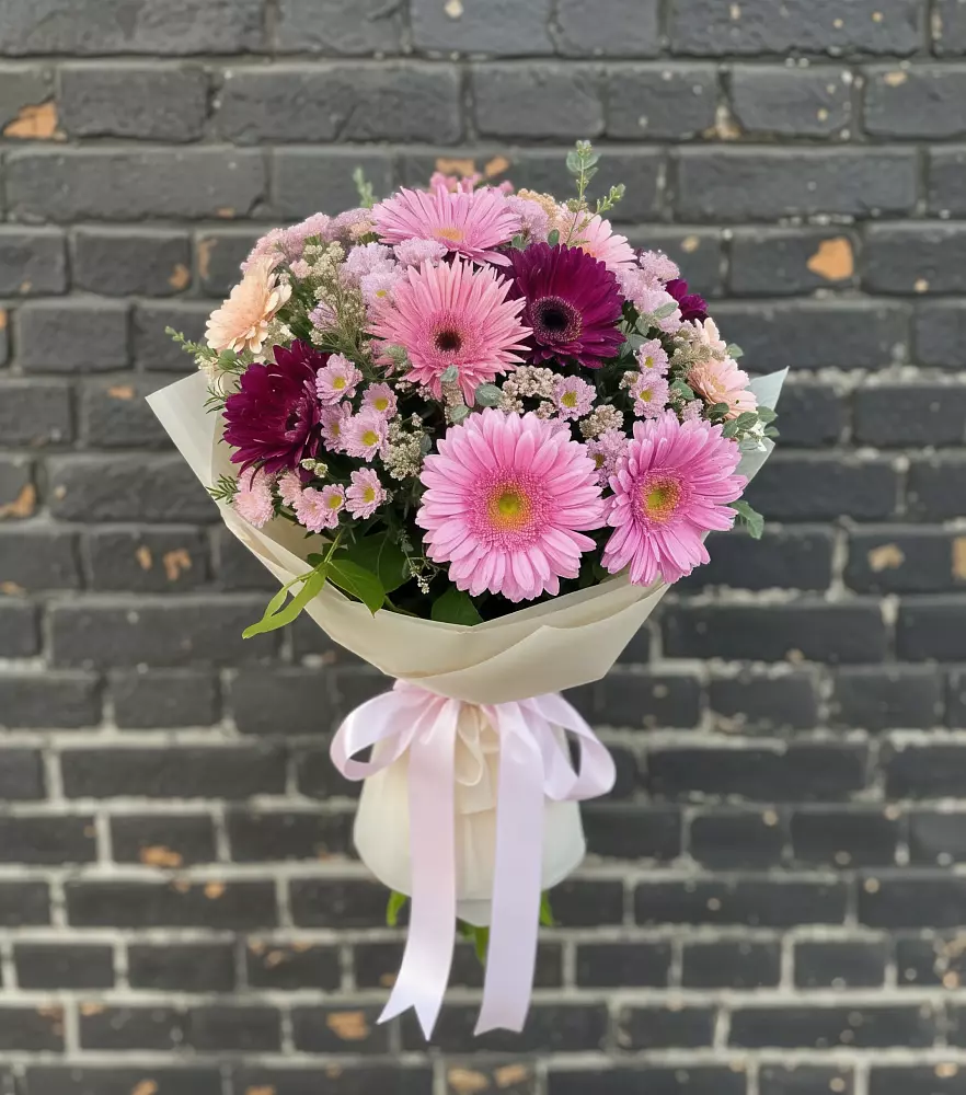 Букет цветов из: Герберы и Хризантемы в Сарапуле
