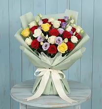 Букет цветов из:  Розы в Сарапуле