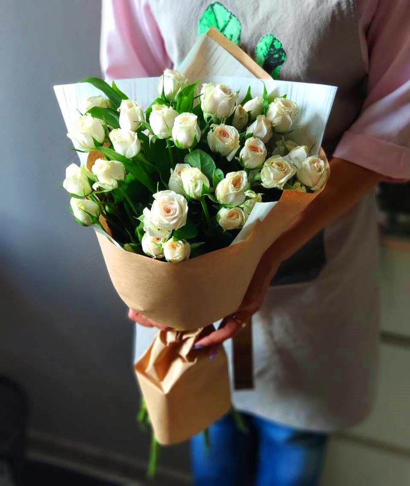 Букет цветов из: Розы в Сарапуле