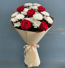 Букет цветов из:  Розы и Хризантемы в Сарапуле