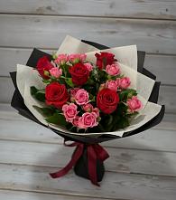 Букет цветов из:  Розы #REPLACE_PRED# Сарапуле