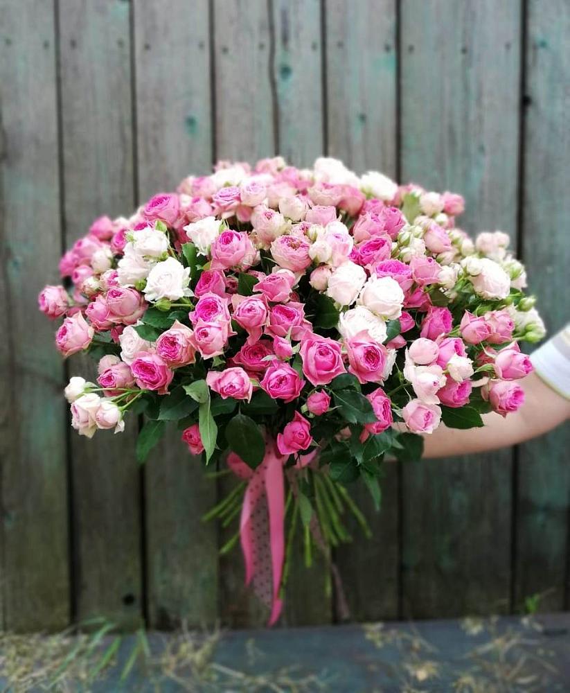 Букет Розовые кустовые розы Натали и Лав Лидия в Сарапуле