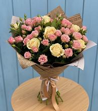 Букет цветов из:  Розы в Сарапуле