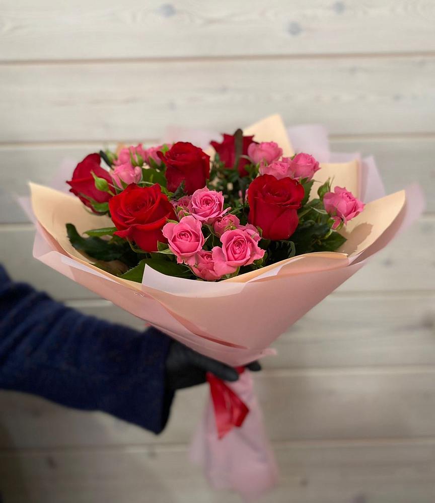 Букет цветов из: Розы в Сарапуле