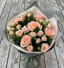 Букет цветов из:  Розы #REPLACE_PRED# Сарапуле