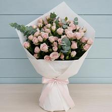 Букет цветов из:  Розы в Сарапуле