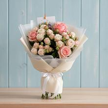Букет цветов из:  Розы в Сарапуле