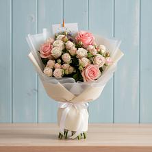 Букет цветов из:  Розы в Сарапуле